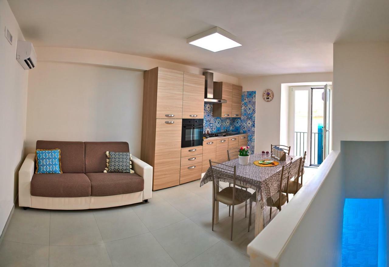 Apartamento Casa Sul Corso Salerno Exterior foto